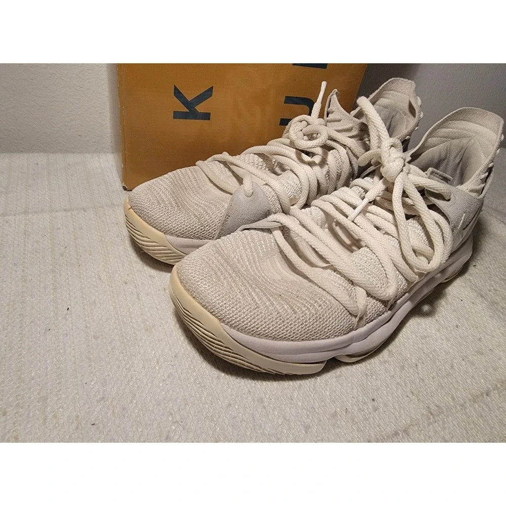 Nike KD 10 Numbers‎ Men's Size 9.5 Sneakers White Basketball Shoes